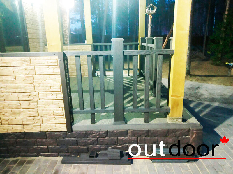 Ограждения из ДПК Outdoor для крыльца дома