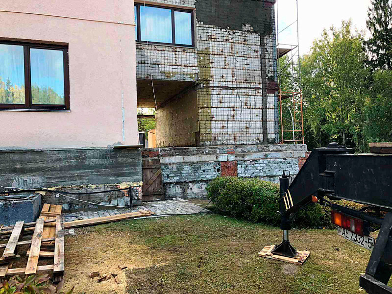 Обустройство входной группы гостиничного комплекса