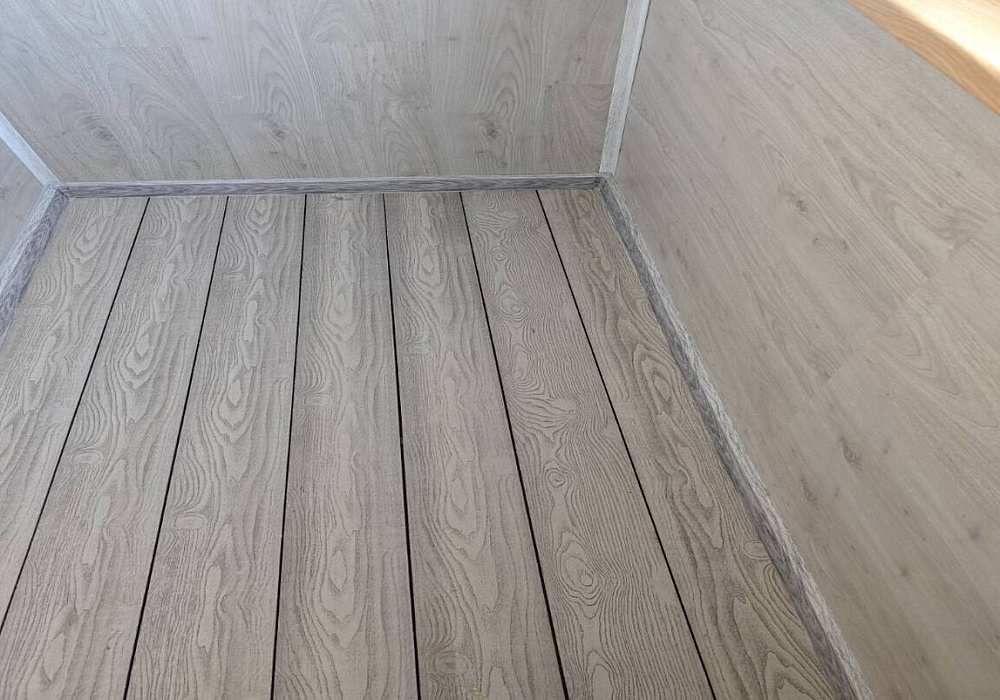 Напольное покрытие для балкона