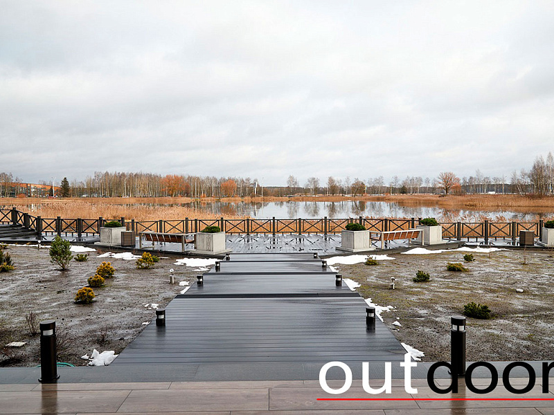 Ограждения из ДПК Outdoor на территории ресторана "Лебяжий".