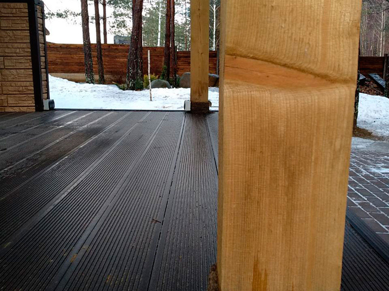 Ограждения из ДПК Outdoor для крыльца дома