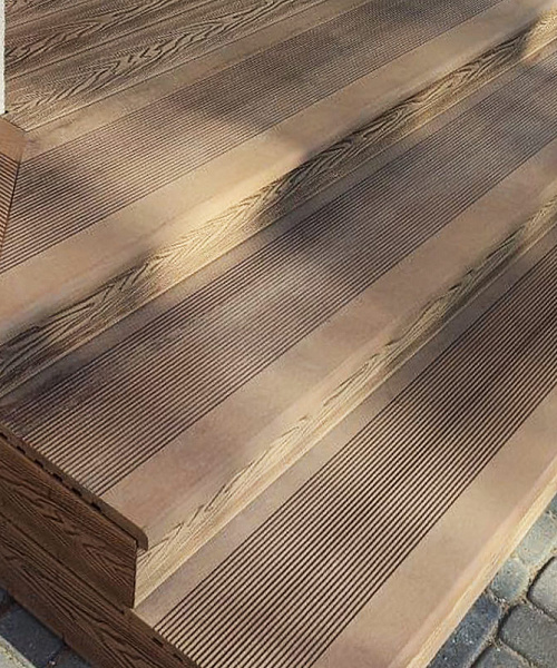 Террасный настил со ступенями