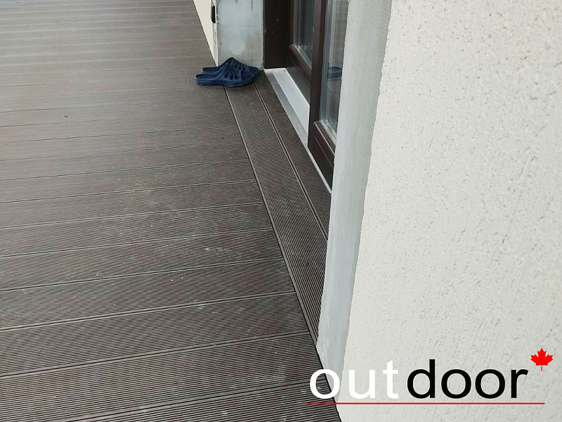 Крытая терраса со ступенями из ДПК Outdoor
