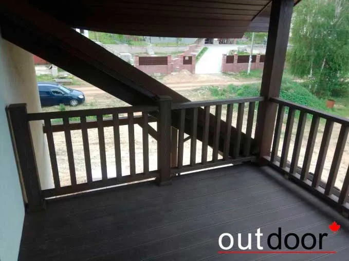 Терраса и ограждение в частном жилом доме Терраса и ограждение в частном жилом доме