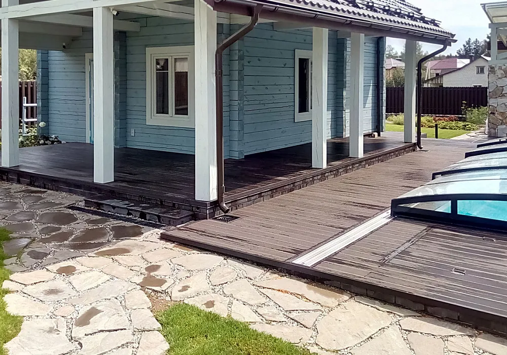 Терраса и зона у бассейна из ДПК Терраса и зона у бассейна из ДПК