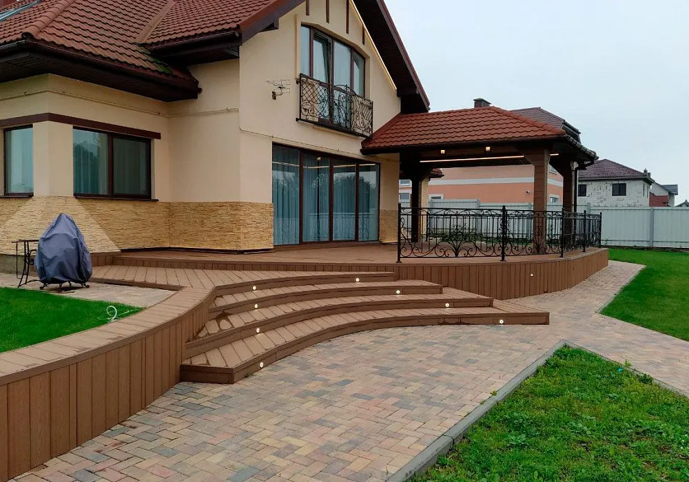 Комплексное благоустройство из доски Outdoor в оттенке Дуб Комплексное благоустройство из доски Outdoor в оттенке Дуб