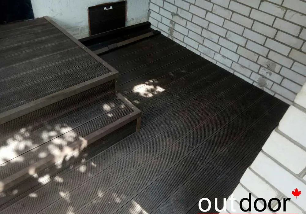 Обустройство лестницы c ее уширением для рабочей зоны Обустройство лестницы c ее уширением для рабочей зоны