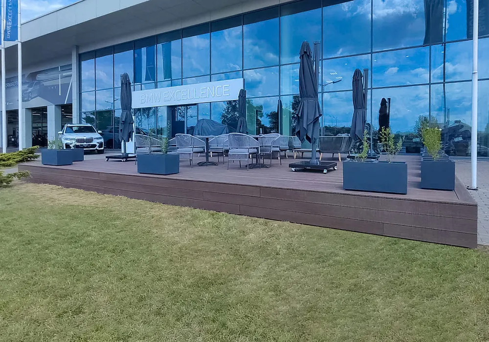 Терраса автосалона Терраса автосалона