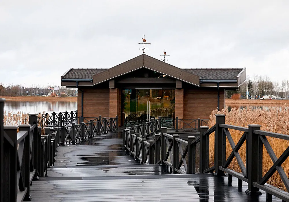 Ограждения из ДПК Outdoor на территории ресторана "Лебяжий". Ограждения из ДПК Outdoor на территории ресторана "Лебяжий".