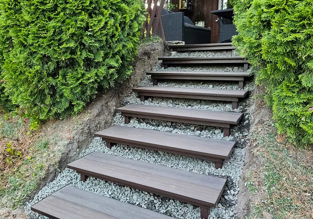 Лестница на садовом участке Лестница на садовом участке