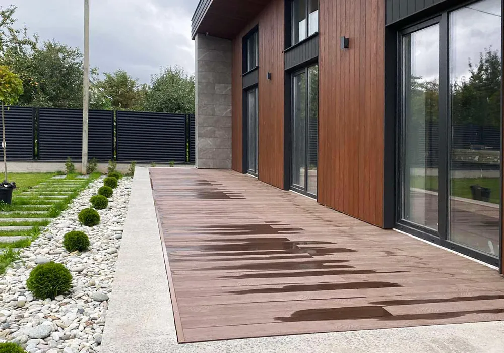 Терраса и зона у бассейна Терраса и зона у бассейна