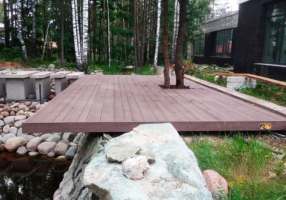 Терраса у пруда в Колодищах. Терраса у пруда в Колодищах.